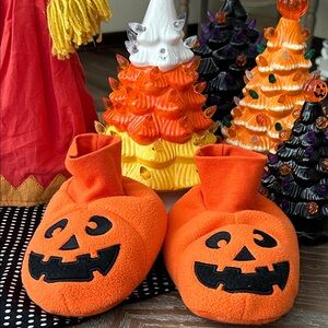 Gymboree Spooky Cute Orange Jack-o’-lantern Pumpkin Kids Slippers
